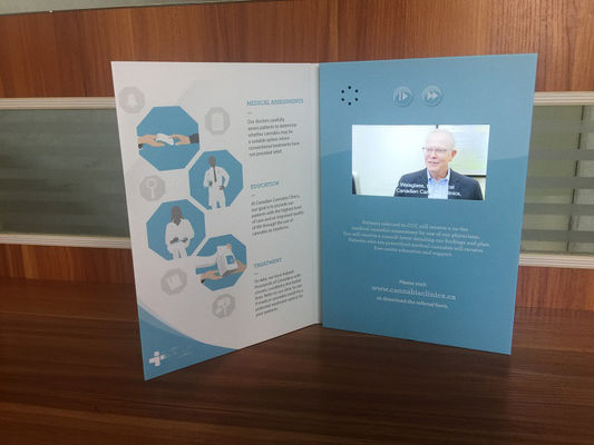 Goede prijs 5 inch portret maat 6,5 x 9,5 inch LCD-scherm video reclame brochure video boekje voor de farmaceutische markt online